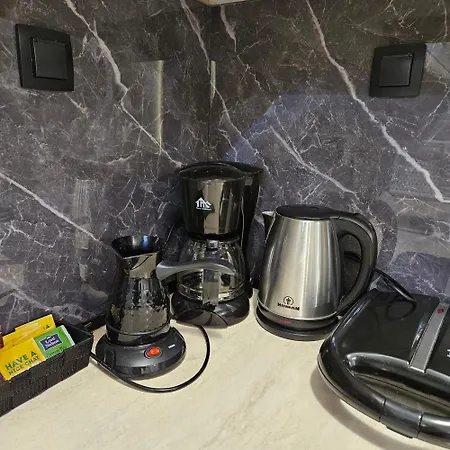 3 Modern With Free Parking * Serez