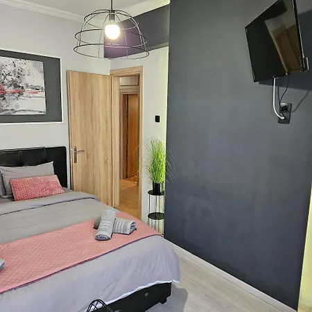 Apartment 3 Modern With Free Parking