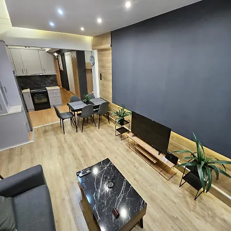3 Modern With Free Parking Apartment Serres